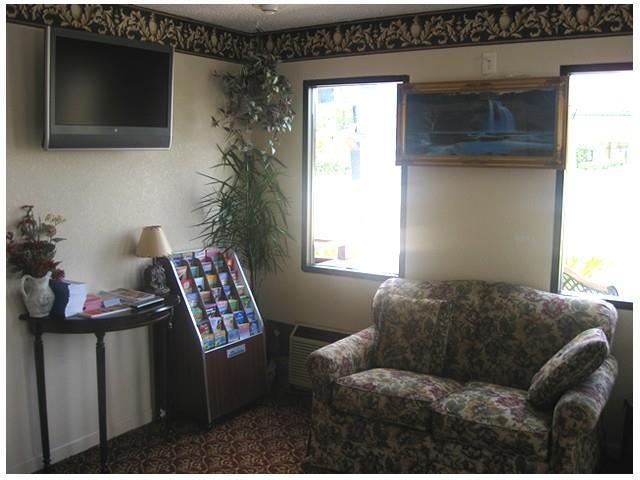 Passport Inn פרי מראה פנימי תמונה
